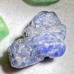 人生を好転させる°⌖꙳ 虹入り　タンザナイト　ラフストーン　原石　ラフストーン