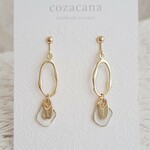 ホワイト雫チャームのロングイヤリング/ピアス