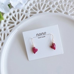 ミニハート♡ダークレッドピアス/イヤリング サージカルステンレス nonoacs ✽ 赤 小ぶり 軽い 小さな