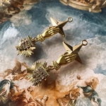 流星に触れる手(イヤーアクセ)