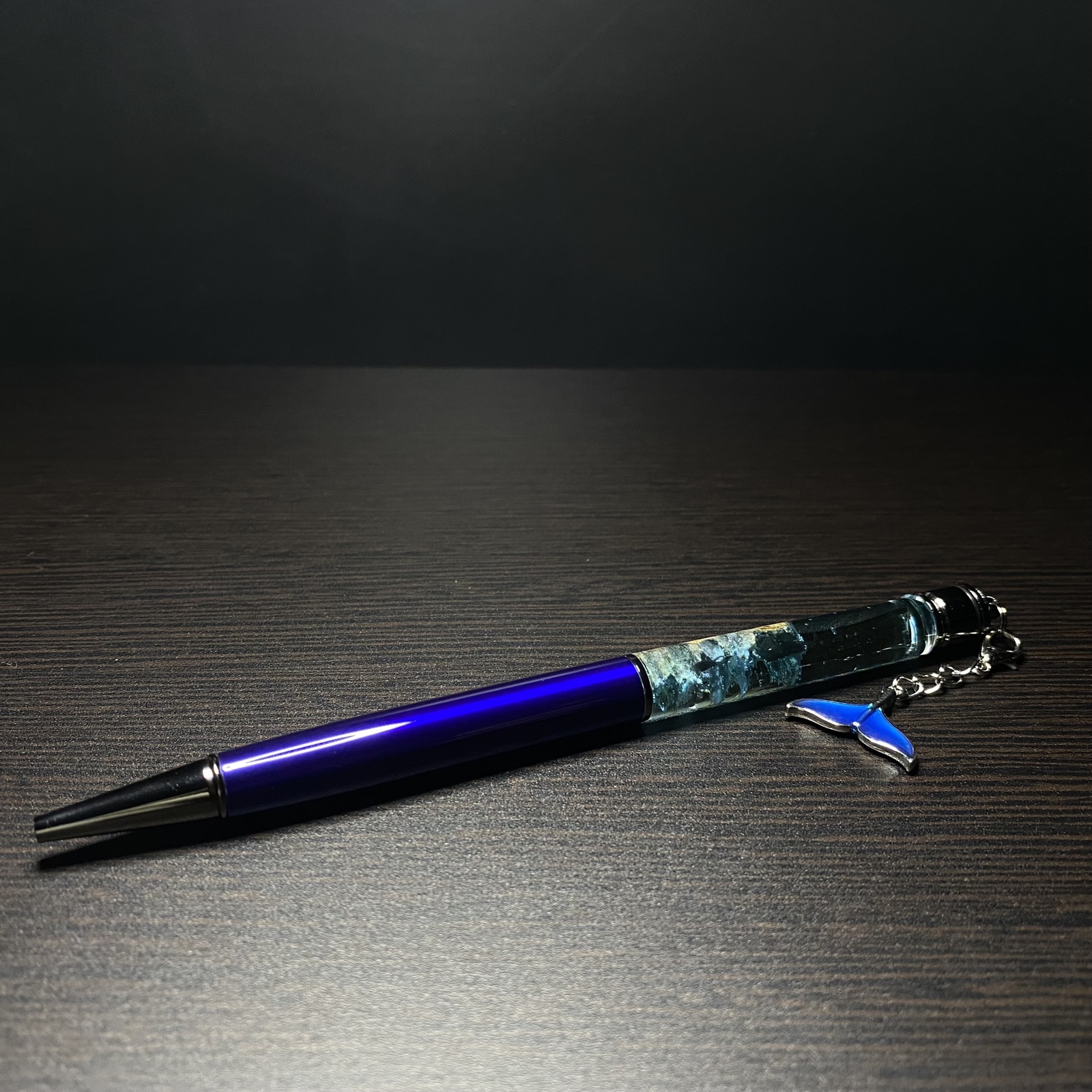 【空と海】ハンドメイドボールペン 楽天市場】送料無料 癒し 熱帯魚 泳ぐ スノードーム