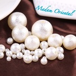 送料無料！【4,6,8mm】大人気再再販♡上質♡コットンパール風♡30個 4mm,6,mm,8mm♡貫通穴♡