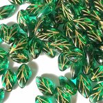SALE 30個＜プチリーフ/7x11/エメラルドグリーン2ゴールドペイント＞チェコビーズ葉っぱ ppnalia