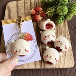 KUMA白パン苺ジャム入りキーホルダー