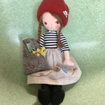 yさま　専用のページ　赤い帽子の女の子