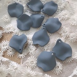 マットフラワー花びらパーツくすみブルー4P♡