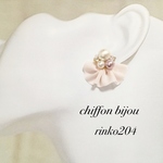 【再販】オーガンジーchiffonビジューピアス ピーチ 