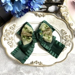【リボンNO.54】刺繍リボン　ヘアアクセ　フリルサテン　深緑　黄緑【まる福】
