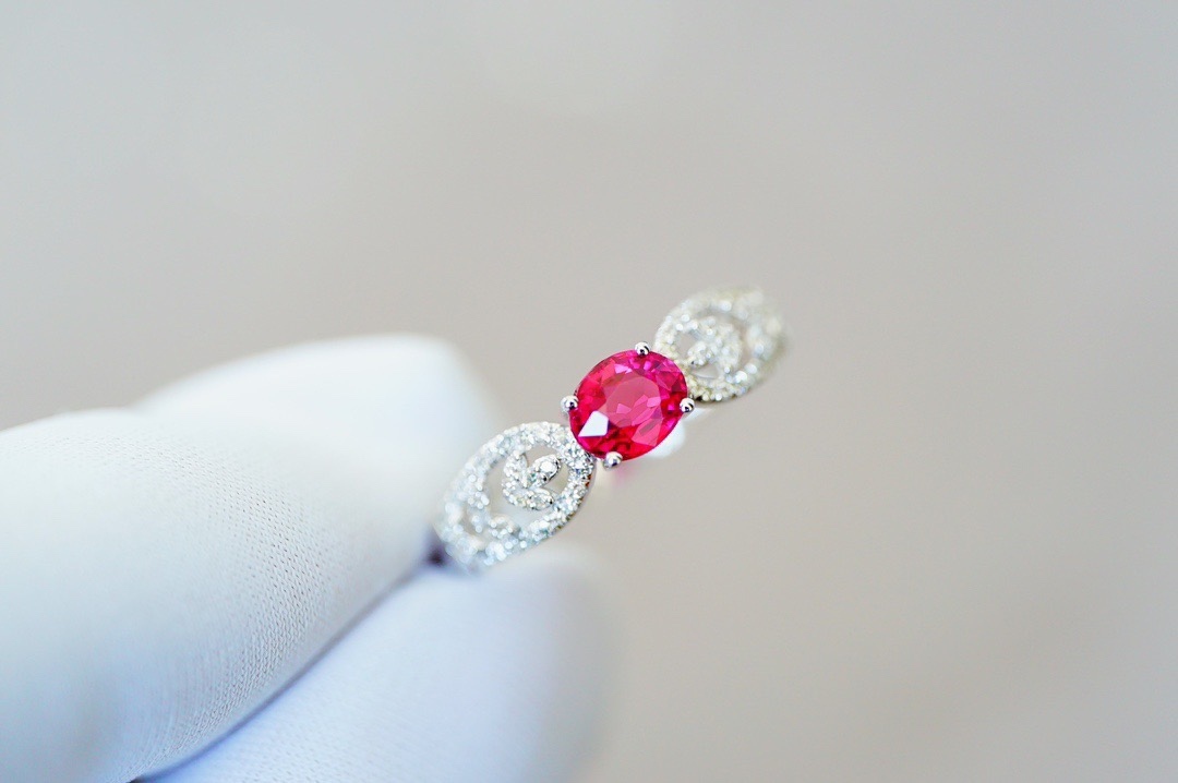 受注制作「優雅」K18 0.6ct 天然ルビー 天然ダイヤモンド 情熱 7