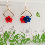 春色 花とスクエアフックピアス red&blue