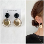 ブラック　ゴールド　シルバー　ピアス　イヤリング　チタンピアス　樹脂ピアス　ハンドメイド　