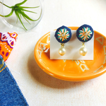 デニム刺繍 ピアス コットンパール付き