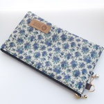 LIBERTY　リバティ　Aby　アビー　ブルー系　中布・内ポケット・カードポケット付きポーチ　★通帳ポーチに♪　size：19×11cm
