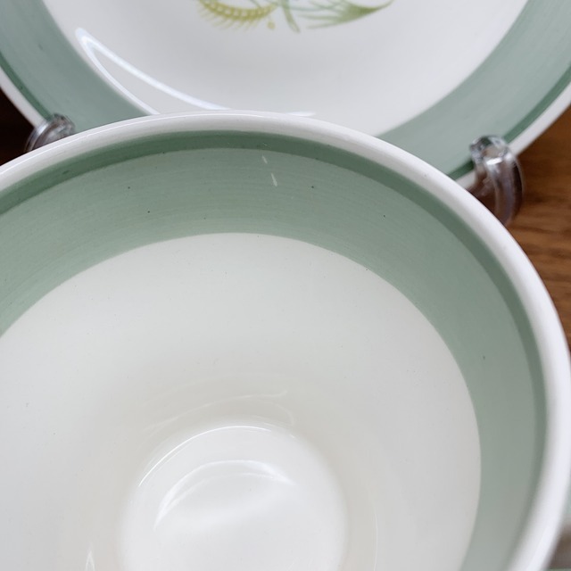 スージークーパー りんどう トリオ A イギリス製 ヴィンテージ食器