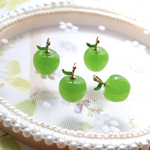 新作★りんごのガラスチャーム　緑