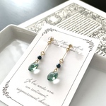 瑞々しいグリーンスワロのイヤリング