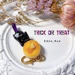 Trick or Treat🐈‍⬛💕パンケーキ食べるにゃ🥞ミニキーホルダー 送料無料 レジン ジャンピング猫 
