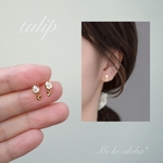 小さなチューリップ　ゴールド ピアス  ＊＊　アクセサリー　お花　イヤリング