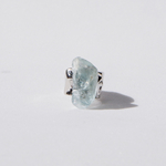minamo ear cuff (アクアマリン)／鉱物 原石 アクセサリー