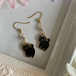 No.340  お尻が可愛い黒猫ちゃんピアス/イヤリング