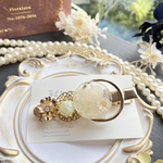 ホワイトあじさいとゴールドフラワーのヘアクリップ 