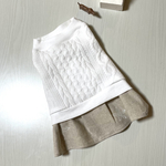 犬服　S アラン風ニット白　刺繍のような花柄ワンピース