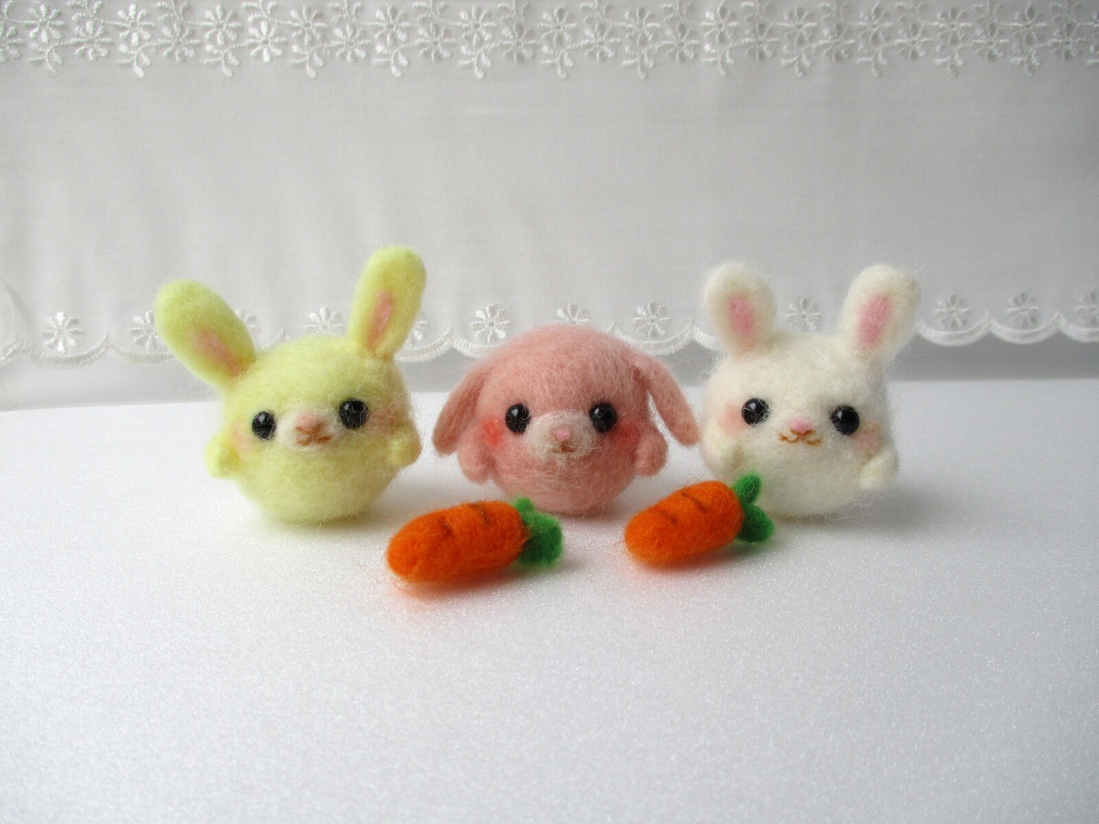 送料無料💗仲良しうさぎさんとおやつのにんじん🥕 羊毛フェルト