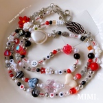 スマホショルダーストラップ🖤ビーズストラップ🍓スマホストラップ🧸ビーズショルダーストラップ⚪️ネックストラップ🔴スマホ用タグ付/ MIMI.