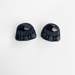 ビーズ刺繍のピアス(black)
