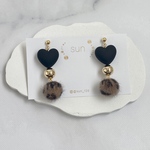 matte black heart×gold×leopard fur pierce⁺∗˚(B-40)