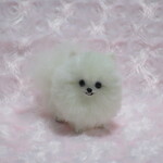 羊毛フェルト  犬  ポメラニアン    白    ホワイト  ハンドメイド  置物