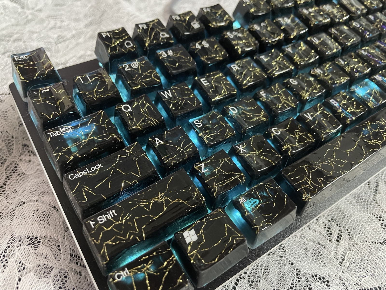 ブラック×ゴールド キーボード✩.*˚ - witchs.jeweler | minne