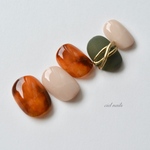 秋冬おすすめ！ べっ甲 × ゴールドリング ネイルチップ