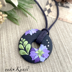 受注制作　ネックレス　花刺繍