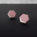六角形美濃焼ピアス（ペールピンク）