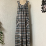 ウール混　ヨークがポイントのジャンパースカート💕