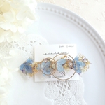 ボタニカル フラワー ❁ お花 レジン ヘアクリップ ❁ ブルー ・ 花 ・ ゴールド