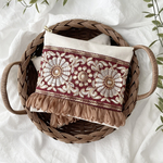 SALE◆刺繍リボン付き平ポーチ（送料込み）