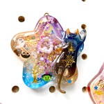 訳あり品　ハロウィン　黒猫乗せ　星キーホルダー