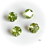 宝石質ペリドットAAA　ルース　ラウンドファセットカット6×6mm 1粒　天然石パーツ販売