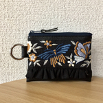 インド刺繍リボンのフリルポーチ