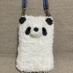 ふわふわパンダさんスマホポシェット🐼ゆったりサイズ