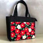 ファスナー付きバッグ トートバッグ (Sサイズ) 和柄 ツバキ 大椿　黒　(1010)