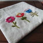 北欧風刺繍　　帆布のフラットポーチ