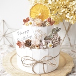 【再販】クレイケーキ　飾り付き　ウェルカムスペース　ベージュ×赤茶色　アネモネフラワー　誕生日ケーキ　結婚式