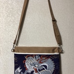 龍のサコッシュ