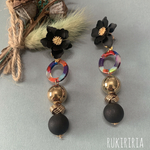 RUKIRIRIA #726 ブラックフラワー×ゴールドピアス  大ぶりピアス 大ぶりイヤリング 