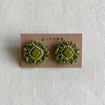 【10月】グリーン×ゴールドお花ふりふりビーズ刺繍ピアス／イヤリング
