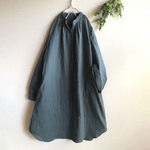 【おとな服】ふんわりダブルガーゼのヘンリーネックワンピース（ブルーグリーン）
