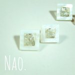 WHITE シェル ピアス  